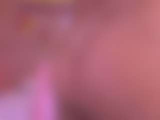Live cam show with Danna Berlin - Smoking on chickslive.net