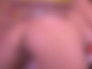 Live cam show with Danna Berlin - Oil on justonemore.cc
