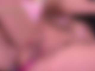 Live cam show with Danna Berlin - Smoking on Fling VIP Chat