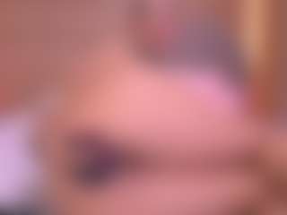 Live cam show with Danna Berlin - Skinny on crypto-cams