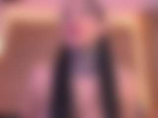 Live cam show with Danna Berlin - Petite on Camsoda