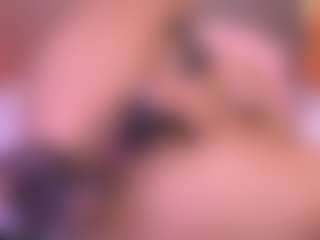 Live cam show with Danna Berlin - Blowjob on Camsoda