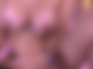 Live cam show with Danna Berlin - Petite on Camiplay Live