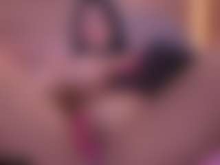 Live cam show with Danna Berlin - Colombia on luckytryst.com