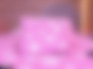 Live cam show with Danna Berlin - Flashing on Dolls Live