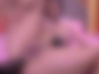 Live cam show with Danna Berlin - Shaved Pussy Teen (18+) on Mixed Magazine Live