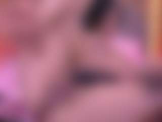 Live cam show with Danna Berlin - Petite on Fling VIP Chat