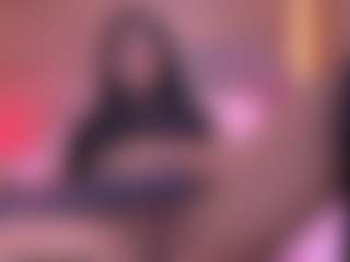 Live cam show with Danna Berlin - Colombia on StripNow