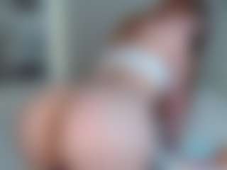 Live cam show with Kazzumi - Green Eyes on Hubzter Live