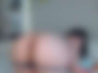 Live cam show with Kazzumi - Short on Camsoda