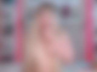 Live cam show with Kazzumi - Squirt Latina on StripNow | colombia