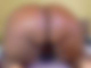 Naomhy MILF webcam performer live streaming