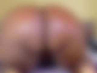 Live cam show with Naomhy - MILF on MyBangCams