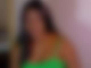 Live cam show with Naomhy - Ride Torso on Soda Cam