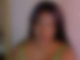 Live cam show with Naomhy - MILF on alttransgirls