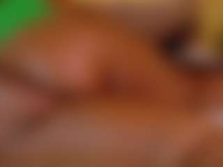 Live cam show with Naomhy - MILF on milfzrlive.com