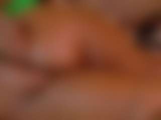 Live cam show with Naomhy - Ebony on alttransgirls