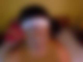 Naomhy MILF webcam performer live streaming