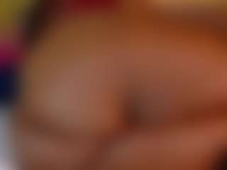 Live-Cam-Show mit Naomhy - Orgasm auf Camsoda