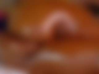 Live cam show with Naomhy - Fingering Ebony on fuklive.com