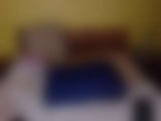 Live cam show with Naomhy - Ebony on xfollow cams | colombia