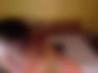 Naomhy MILF webcam performer live streaming