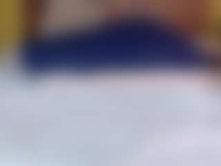 Live cam show with Naomhy - Tease on Milfs Live