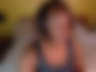 Live cam show with Naomhy - Brown Eyes Ebony on liverealitysex.com