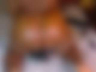 Naomhy's Live Sex Cam Show