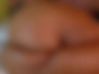 Live cam show with Naomhy - Ride Torso on madthumbs