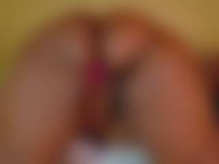 Live cam show with Naomhy - Ebony MILF on Camsoda | colombia