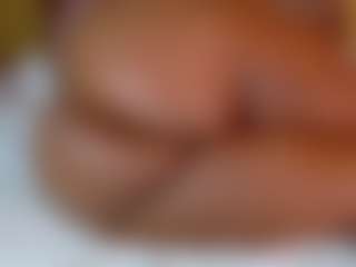 Naomhy's Live Sex Cam Show