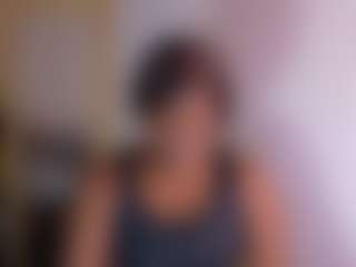 Live cam show with Naomhy - Ebony MILF on madthumbs