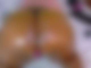 Naomhy's Live Sex Cam Show