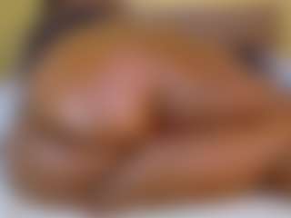 Naomhy MILF webcam performer live streaming
