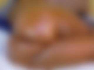 Naomhy MILF webcam performer live streaming
