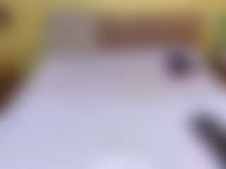 Naomhy MILF webcam performer live streaming