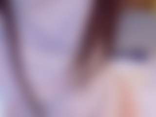 Naomhy MILF webcam performer live streaming