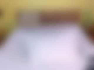 Naomhy's Live Sex Cam Show