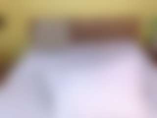 Naomhy's Live Sex Cam Show