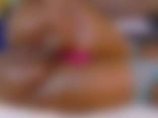 Naomhy's Live Sex Cam Show
