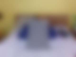 Naomhy MILF webcam performer live streaming