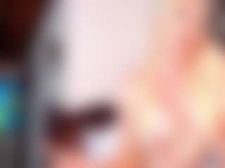 Live cam show with jazminferrer - Brown Eyes on Mixed Magazine Live