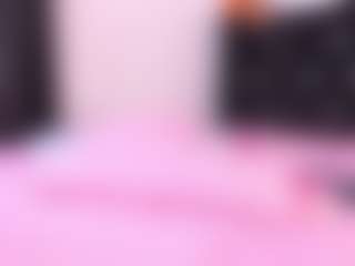 Live cam show with DayanaFrishman - Black Hair on Soda Cam
