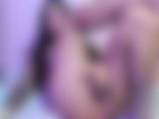 Carlacutee's Live Sex Cam Show