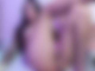 Carlacutee's Live Sex Cam Show