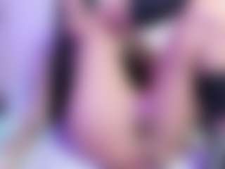 Carlacutee's Live Sex Cam Show