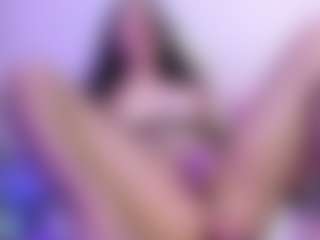 Carlacutee's Live Sex Cam Show