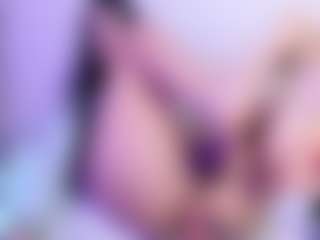 Carlacutee's Live Sex Cam Show