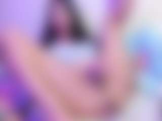 Carlacutee's Live Sex Cam Show